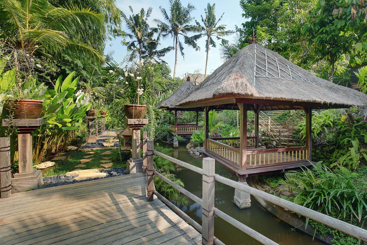 Ubud Nyuh Bali Resort & Spa Exteriér fotografie The resort's gardens